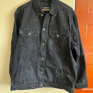 Desigual men’s black denim jacket XL great condition